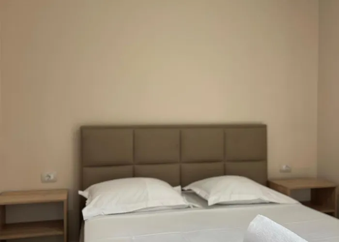 Apartment Above The 01 *